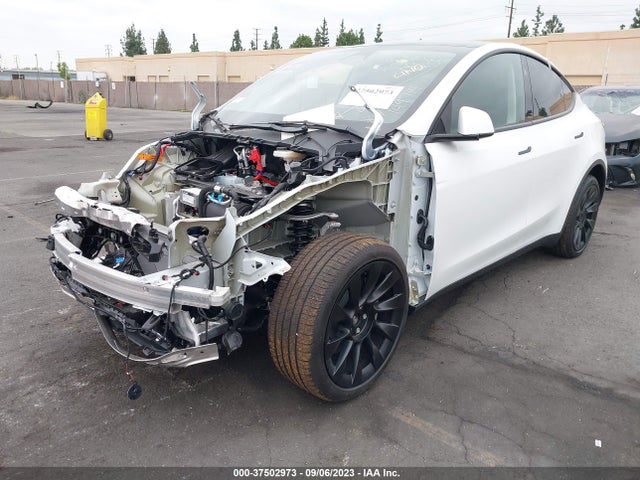 Tesla Model Y Long Range 2023 7SAYGDEE6PA149714 Image 2