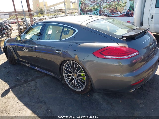 2016 PORSCHE PANAMERA WP0AD2A78GL040187 Photo 2