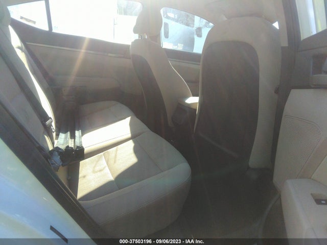 2018 HYUNDAI ELANTRA SEL VIN: 5NPD84LF4JH387528