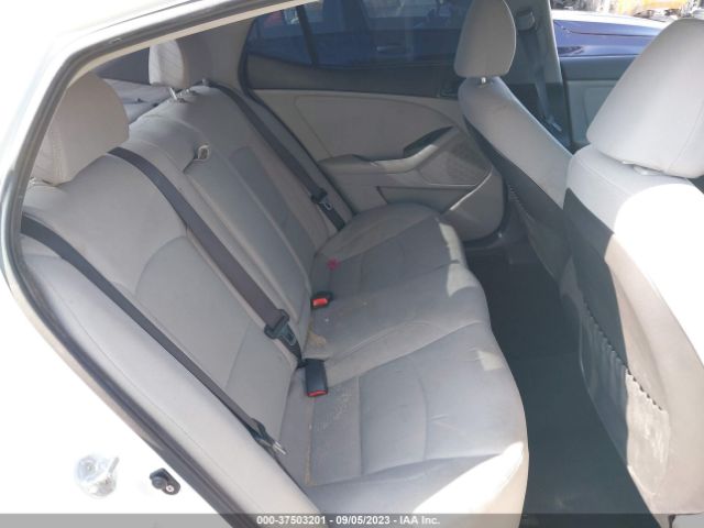 KNAGM4A78F5642707 KIA Optima Lx
