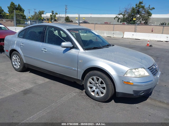 2002 VOLKSWAGEN PASSAT GLS VIN: WVWPD63B92P035830