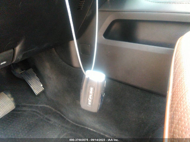 1C6RREKT4LN421364 RAM 1500 Longhorn