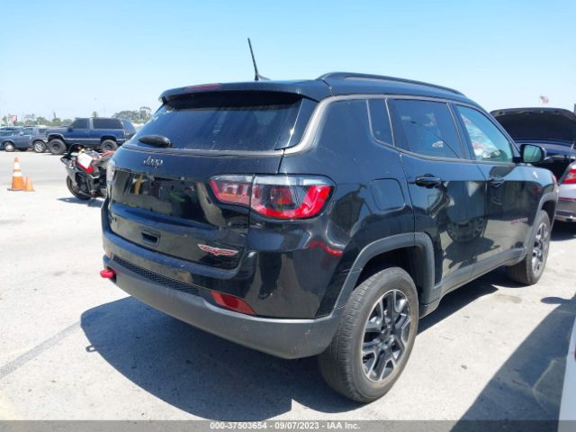 3C4NJDDB5MT573992 Jeep Compass Trailhawk