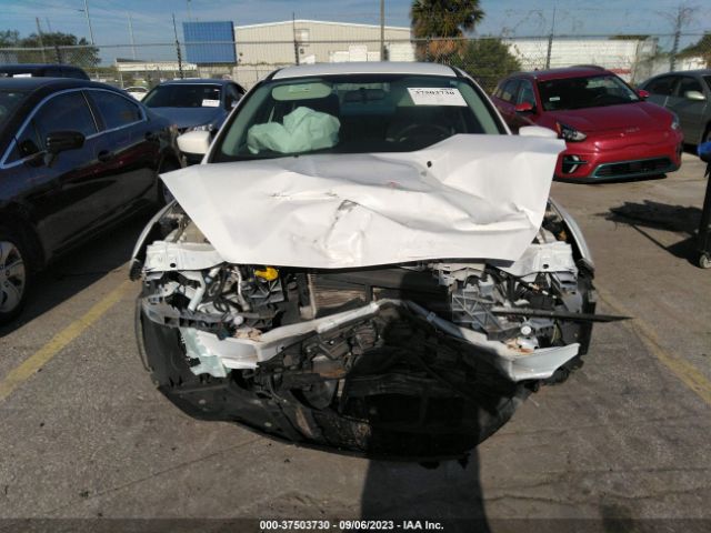 1FADP3FE8JL284887 Ford FOCUS SE