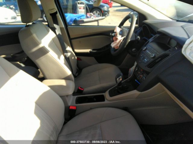 1FADP3FE8JL284887 Ford FOCUS SE