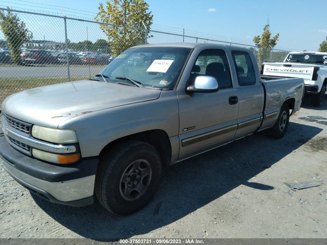 2001 CHEVROLET SILVERADO 1500 LS VIN: 2GCEC19V111339616