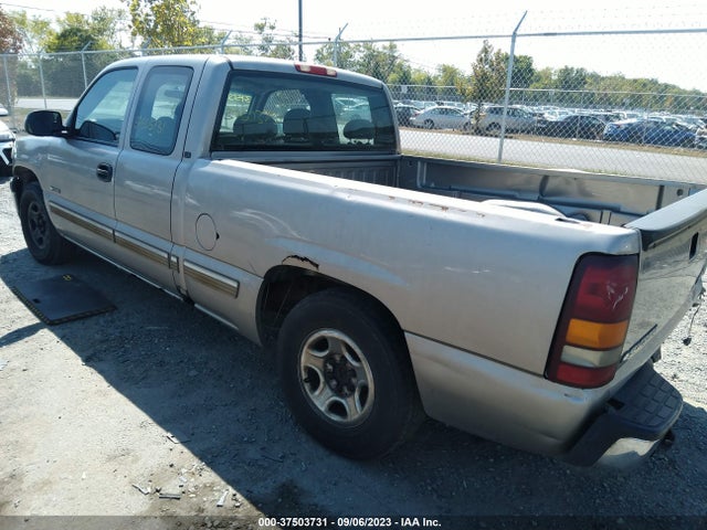 2001 CHEVROLET SILVERADO 1500 LS VIN: 2GCEC19V111339616