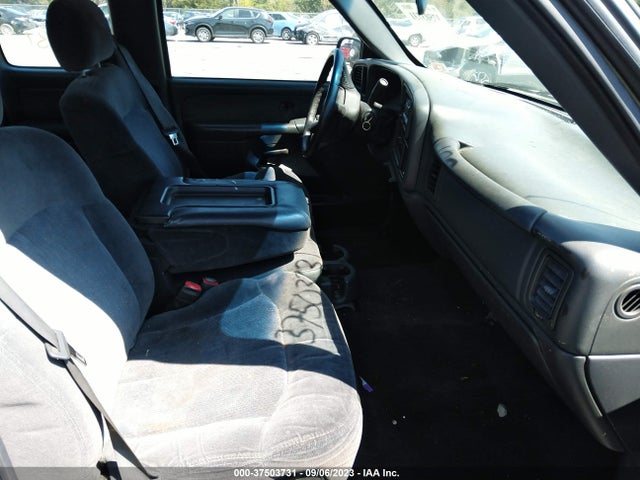 2001 CHEVROLET SILVERADO 1500 LS VIN: 2GCEC19V111339616