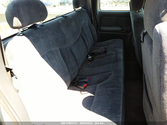 2001 CHEVROLET SILVERADO 1500 LS VIN: 2GCEC19V111339616