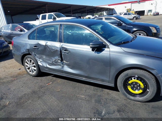 3VWD17AJ1EM270743 Volkswagen Jetta Sedan Se W/connectivity