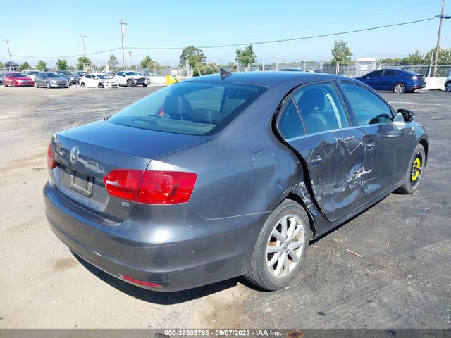 3VWD17AJ1EM270743 Volkswagen Jetta Sedan Se W/connectivity