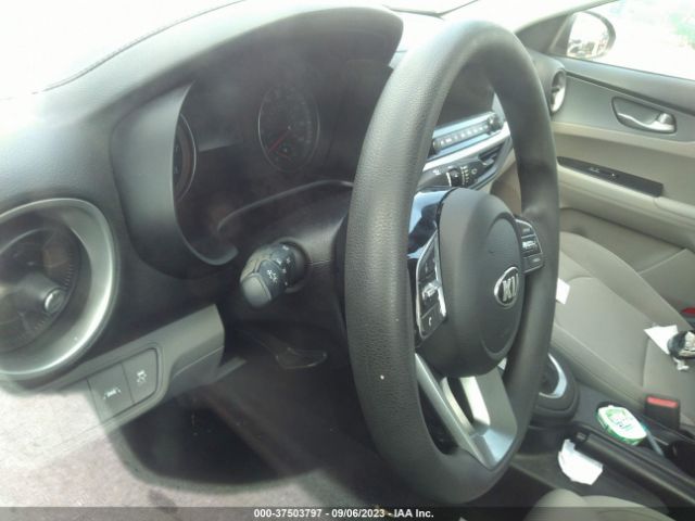 3KPF24AD8KE131264 KIA Forte Lxs