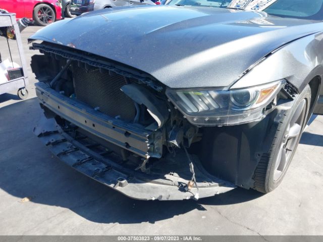 1FATP8EM6F5325790 Ford Mustang V6