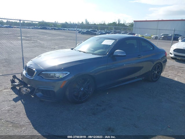 BMW M240i 2017 WBA2G1C37HV639522 Image 2