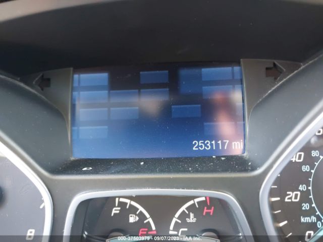 1FMCU0G90FUA10160 Ford ESCAPE SE