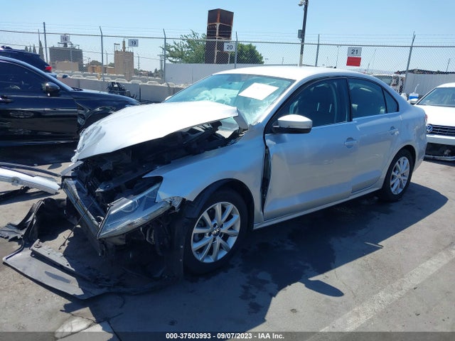 3VWD17AJ4EM298133 Volkswagen Jetta Sedan Se W/connectivity