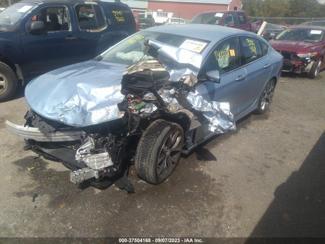 Chrysler 200 C 2015 1C3CCCEG8FN656877 Image 2