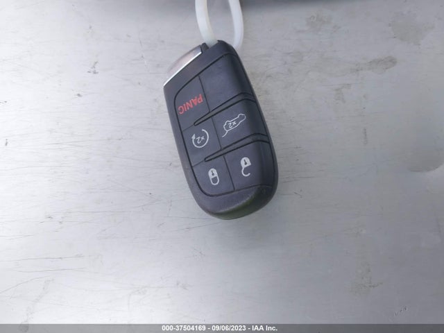 1C4RJFCG8GC324063 Jeep Grand Cherokee High Altitude