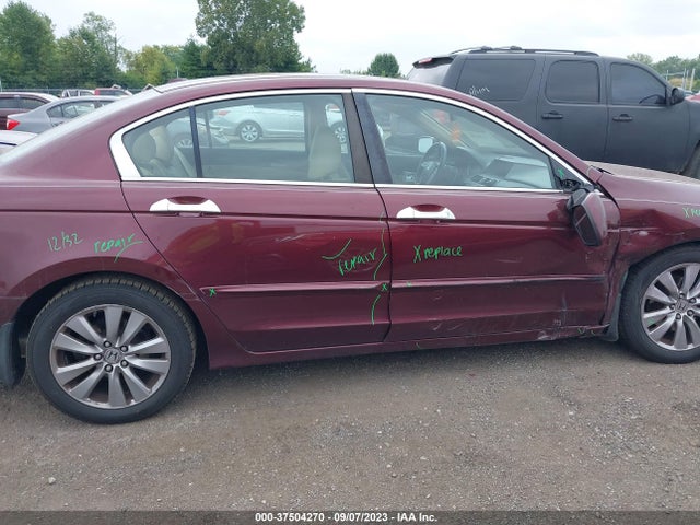 2011 HONDA ACCORD SDN EX-L VIN: 1HGCP3F81BA020893