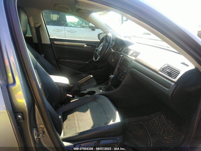 1VWAT7A31GC037478 Volkswagen Passat 1.8t R-line W/comfort Pkg