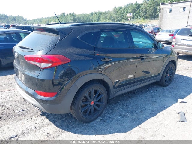 Hyundai Tucson Night 2017 KM8J3CA24HU435830 Image 4
