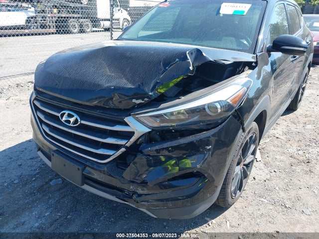 Hyundai Tucson Night 2017 KM8J3CA24HU435830 Image 6