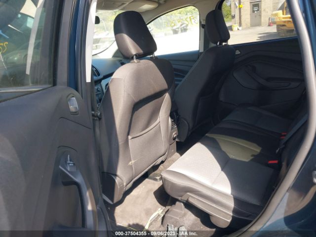 1FMCU9GDXKUB84143 Ford ESCAPE SE
