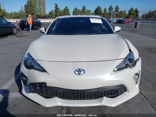 JF1ZNAA15E8706627 Scion FR-S