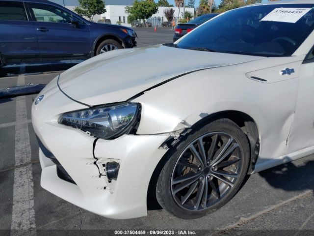 JF1ZNAA15E8706627 Scion FR-S