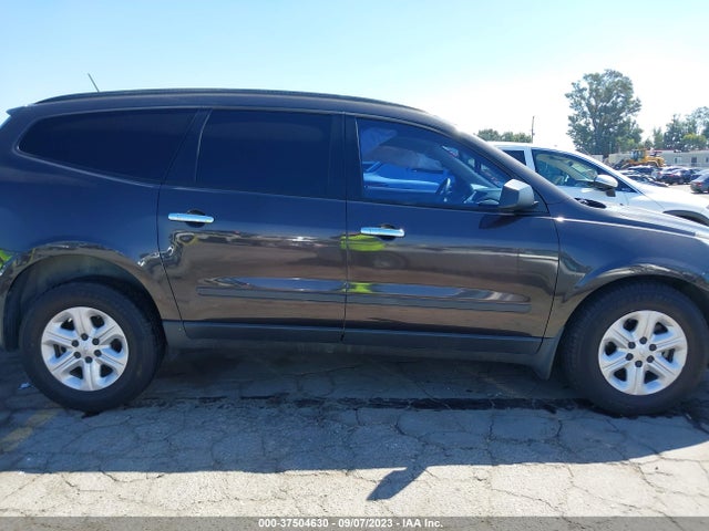 Chevrolet Traverse Ls 2017 1GNKRFED1HJ135143 Image 4