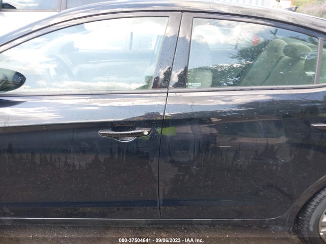 Hyundai ELANTRA SEL 2018 5NPD84LF3JH233523 Image 6