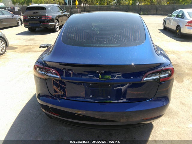 2018 Tesla 3, VIN: 5YJ3E1EAXJF058951