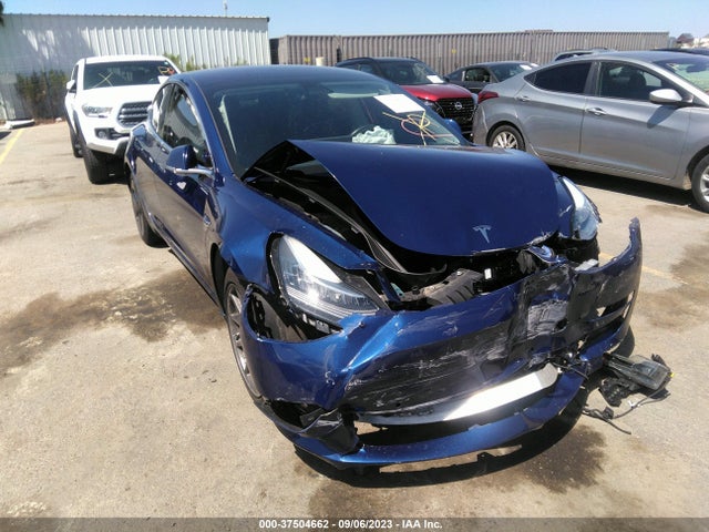 2018 Tesla 3, VIN: 5YJ3E1EAXJF058951
