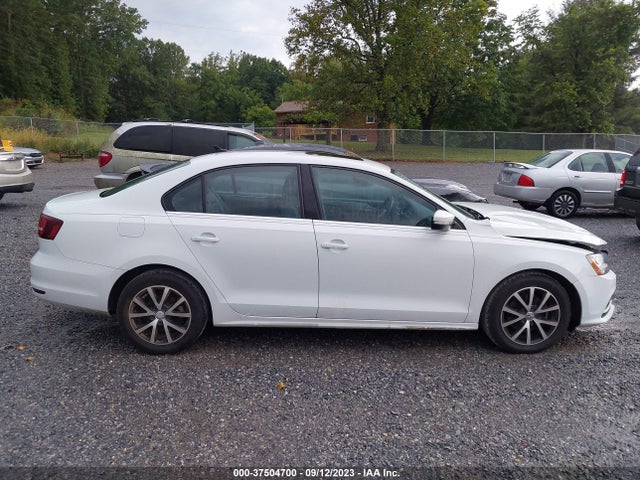3VWDB7AJXHM251724 Volkswagen Jetta 1.4t Se