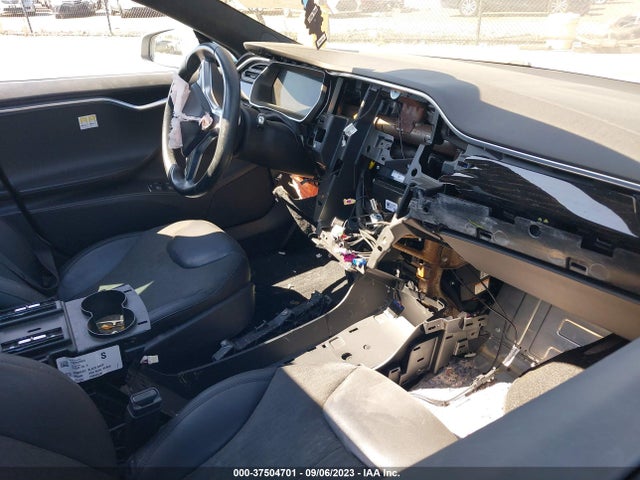 5YJSA1E18GF161639 Tesla Model S 70 Kwh