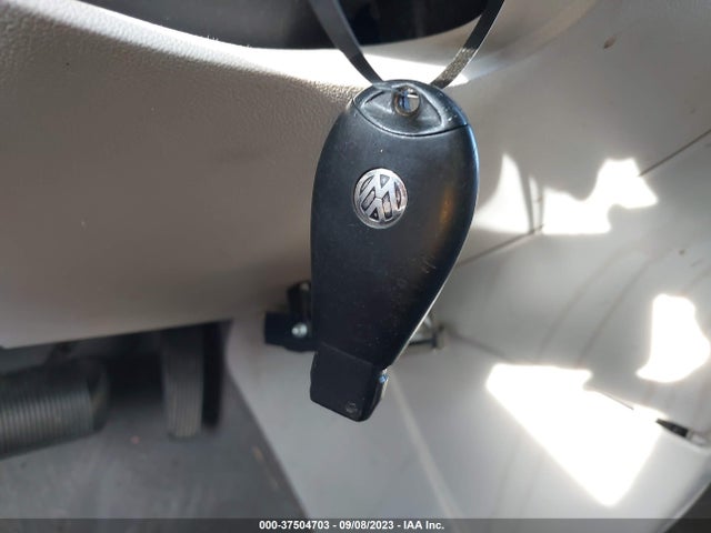 2009 VOLKSWAGEN ROUTAN SE VIN: 2V8HW34129R546053