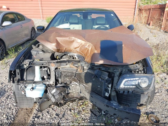 Chrysler 300 300s Awd 2018 2C3CCAGG8JH160819 Image 12