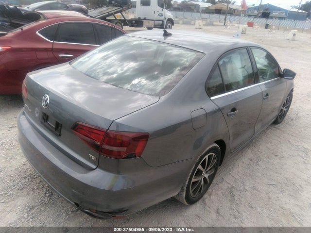 3VWDB7AJ0HM229425 Volkswagen Jetta 1.4t Se