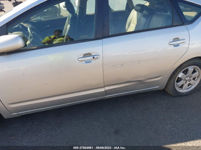 2004 TOYOTA PRIUS VIN: JTDKB20UX40090698