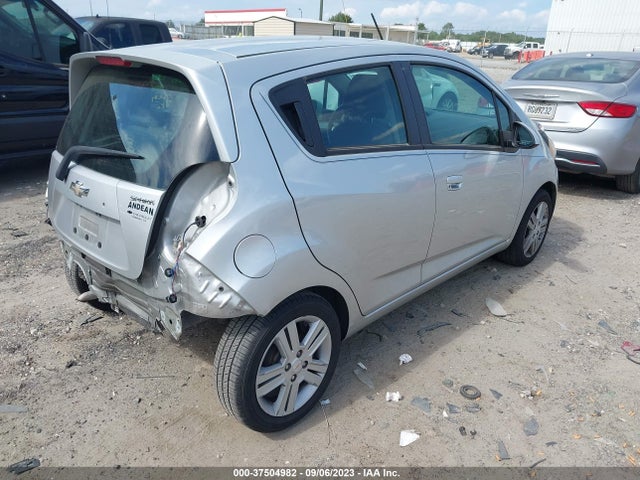 Chevrolet Spark Lt 2015 KL8CD6S93FC716424 Image 4