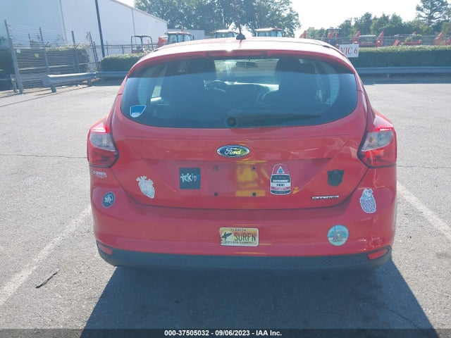 Ford FOCUS SE 2014 1FADP3K23EL443669 Image 8