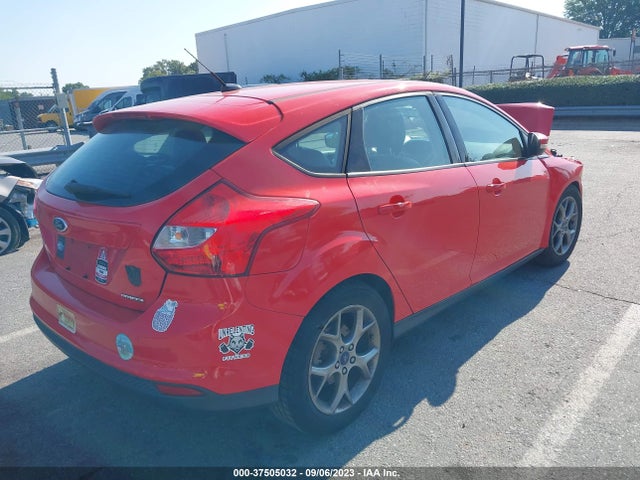 Ford FOCUS SE 2014 1FADP3K23EL443669 Image 10