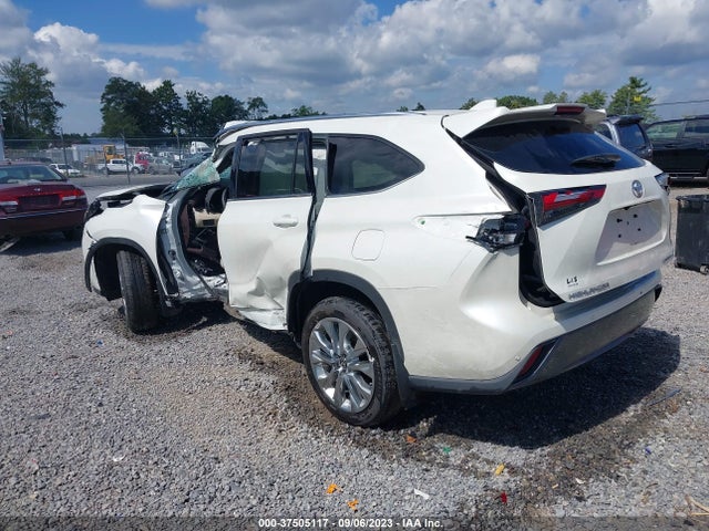 Toyota Highlander Limited 2021 5TDDZRBH0MS548050 Image 3