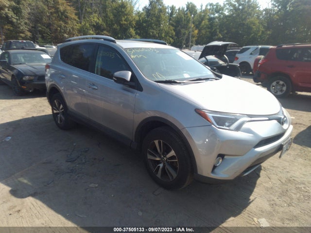 2016 TOYOTA RAV4 XLE VIN: 2T3RFREV6GW458095