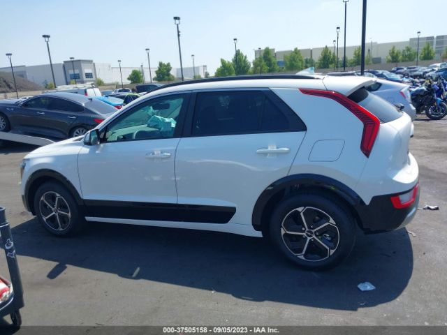KNDCT3LE2P5110543 KIA NIRO SX