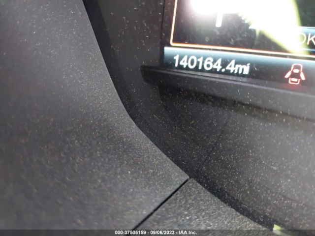 3FA6P0HD8JR256052 Ford FUSION SE