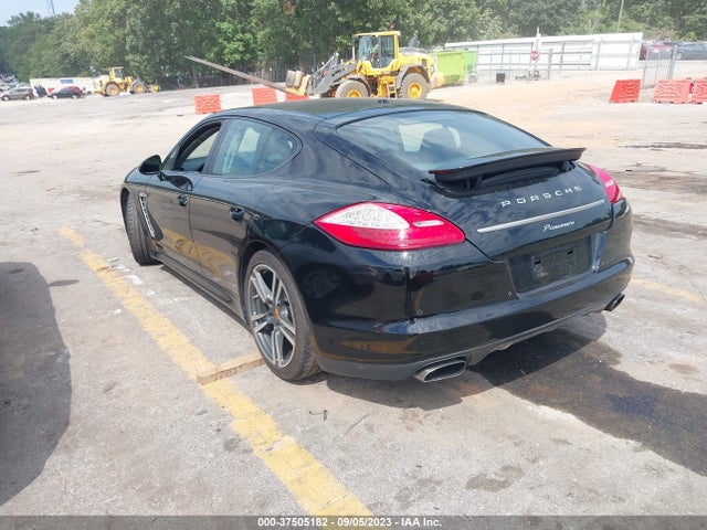 2013 PORSCHE PANAMERA WP0AA2A74DL016764 Photo 2