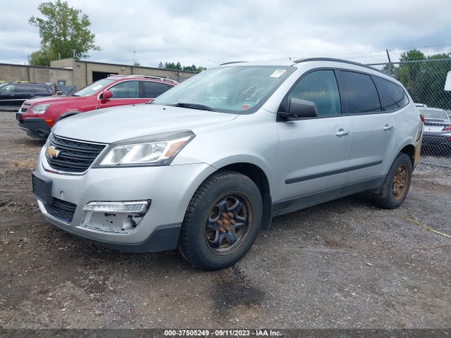 Chevrolet Traverse Ls 2015 1GNKVFKD5FJ339456 Image 2