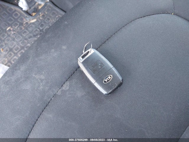 KIA SOUL + 2017 KNDJP3A53H7876964 Image 11