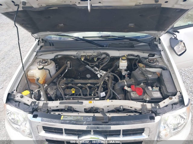 2009 FORD ESCAPE XLT VIN: 1FMCU03769KA13245